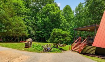 802 Livingston Boat Dock Rd, Allons, TN 38541