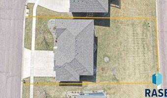 713 N Garnet Cir, Brandon, SD 57005