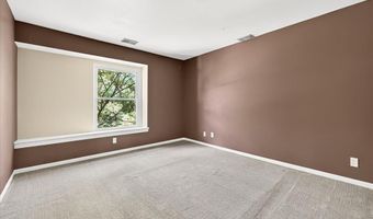 1201 Lofty Point Dr C, Ballwin, MO 63021