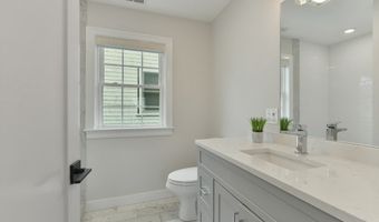 176 Medford St 176, Arlington, MA 02474