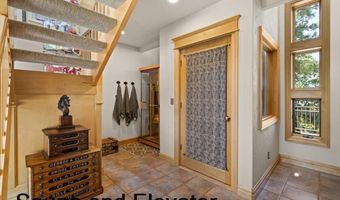 500 Ashland Loop Rd, Ashland, OR 97520