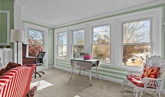 98 Kay St 2, Newport, RI 02840