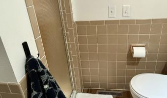 202 E 22nd St Unit 4, Atlantic, IA 50022