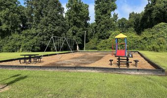 3846 Countryaire Dr, Ayden, NC 28513