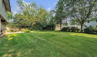 3552 W Southwood Dr, Franklin, WI 53132