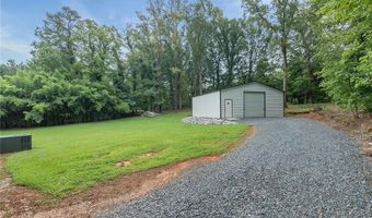 646 Hawthorne Dr, Asheboro, NC 27205