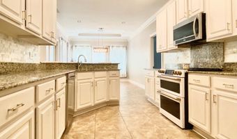 609 Shadowlawn Dr, Berwick, LA 70342