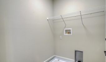 1111 MONROE Ter, Dover, DE 19904