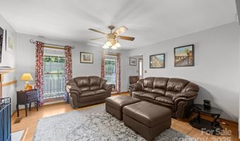 210 Meadow Run Ext, Asheville, NC 28806