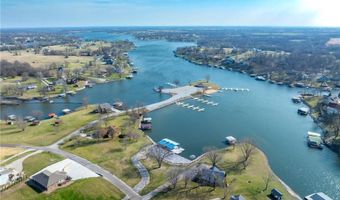 150 Yacht Club Cir, Altamont, MO 64640