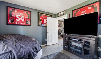 1712 Hotel Rd, Auburn, ME 04210