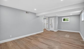 9928 FLEMING Ave, Bethesda, MD 20814