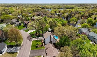 12581 Dover Dr, Apple Valley, MN 55124