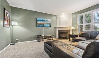 564 Woods Creek Ln, Algonquin, IL 60102