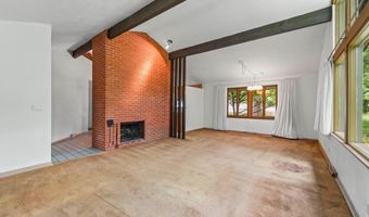 433 Westwood Dr, Ames, IA 50014