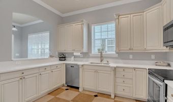 11 N FOREST Ave 3, Orlando, FL 32803