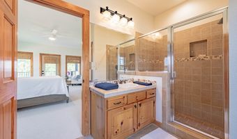 2621 Driftwood Dr, Tool, TX 75143