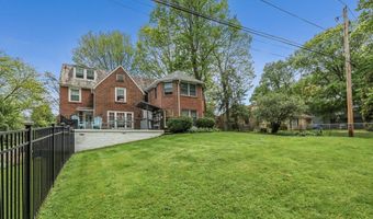 705 Overlook Dr, Alliance, OH 44601