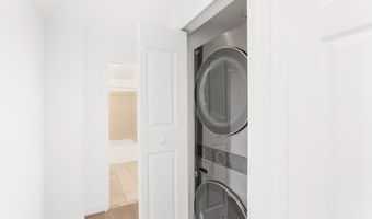 4940 A St SE 406, Washington, DC 20019