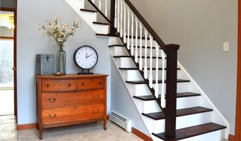 351 Tomaquag Rd, Hopkinton, RI 02804