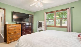 1304 Swanhill Dr, Albert Lea, MN 56007