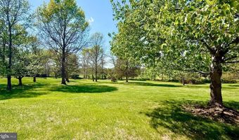 26 POLING FARM Ct, Belle Mead, NJ 08502