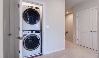 43792 MIDDLEWAY Ter, Ashburn, VA 20147