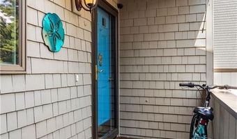 267 Fishing Cove Rd, North Kingstown, RI 02852