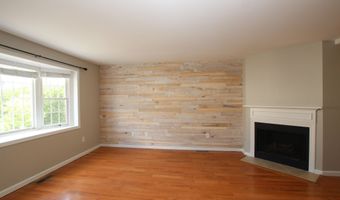 22 Main St 5-32, Danbury, CT 06810