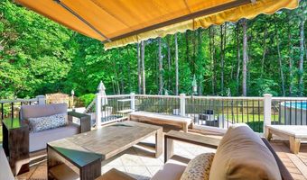 1009 Country Glen Ct, Apex, NC 27502