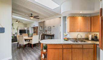 823 Kalalea St, Honolulu, HI 96825