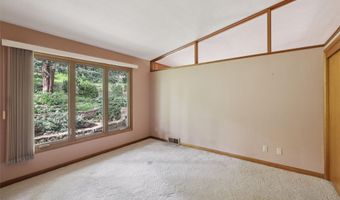 3908 Muskogee Ave, Des Moines, IA 50312
