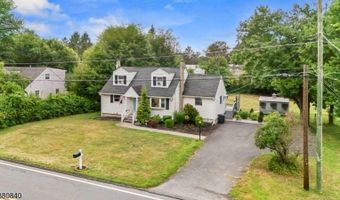 817 Limecrest Rd, Andover, NJ 07860