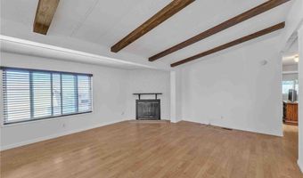 96 Pheasant Ln, Oceanside, CA 92057