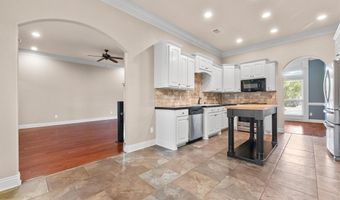 164 Crystal Lake Rd, Austin, AR 72007