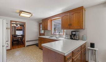 316 Leetes Island Rd, Branford, CT 06405