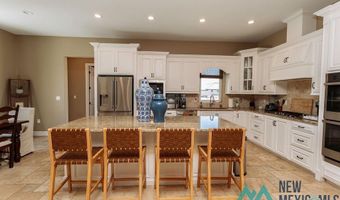 1709 W Riverside Dr, Carlsbad, NM 88220