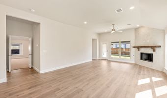 210 Comanche Trl, Alvarado, TX 76009