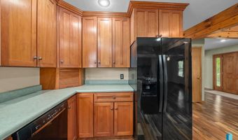 538 17th Ave S, Brookings, SD 57006