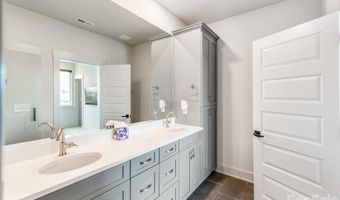 931 Cityscape Dr, Charlotte, NC 28205