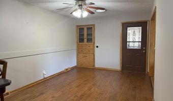 201 4th St, Armstrong, IA 50514