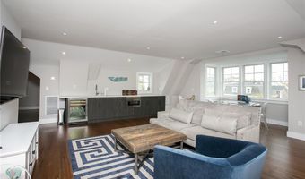 25 Dearborn St 2, Newport, RI 02840