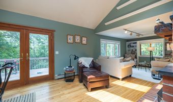 648 Beech Hill Rd, Auburn, ME 04210