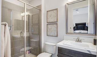 1 Moonfire Dr, Las Vegas, NV 89135