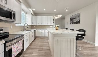 7175 VISTA RIDGE Dr, Brookings, OR 97415