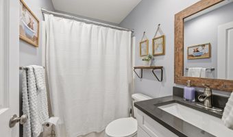 108 Farrar Dr, Aurora, IN 47001