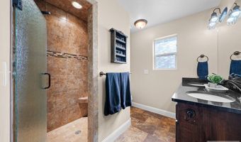 5577 Cottontree Ln, Ammon, ID 83406