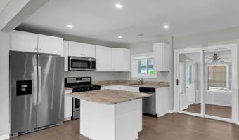 332 Beach Ave, Beachwood, NJ 08722