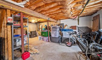 162 Lakeside Oaks Dr, Barrington, NH 03825