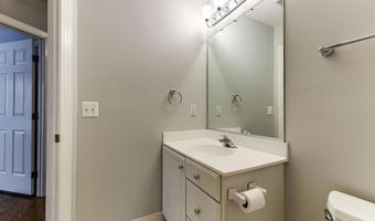 953 HARRISON Cir, Alexandria, VA 22304